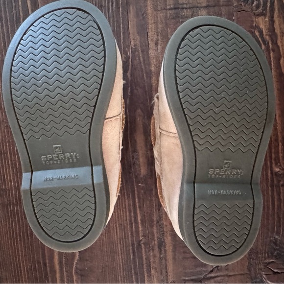 Sperry Tan Kids boat Shoes - Picture 3 of 6